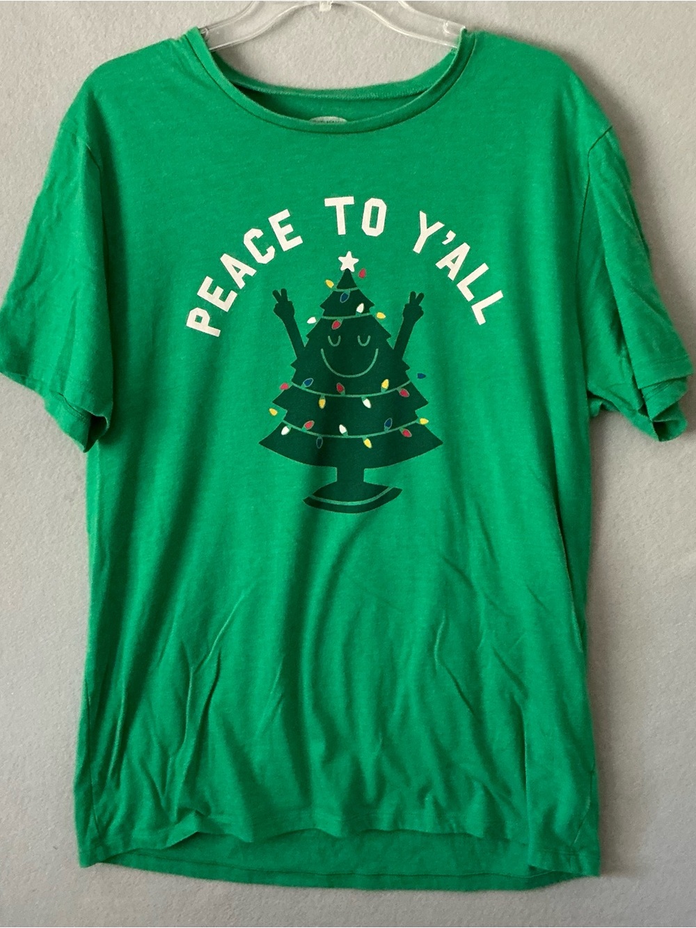 Old Navy Peace To Yall Christmas Tree T-Shirt Green Holiday Graphic Tee XL Men